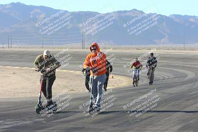 media/Jan-09-2025-Racers Edge (Thu) [[9e316ffd38]]/1-Around the Pits-Track Walk/